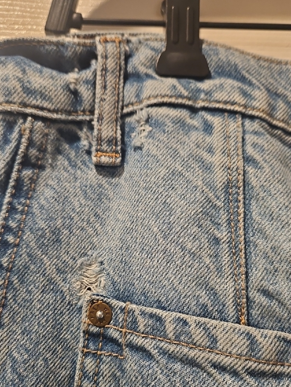 Free People Washed Blue Barrel Jeans - Picture 7 of 7